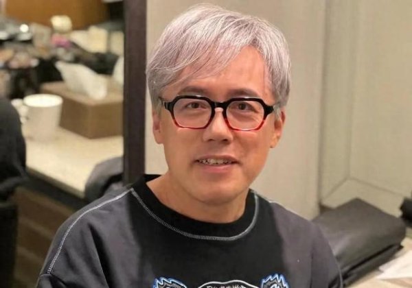 武汉股票配资开户 58岁张宇近况曝光，满头白发，走路都弯着腰，妻子提前交代后事